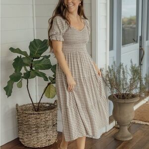 Neuflora Lillian Gingham Puff Sleeve Midi Dress